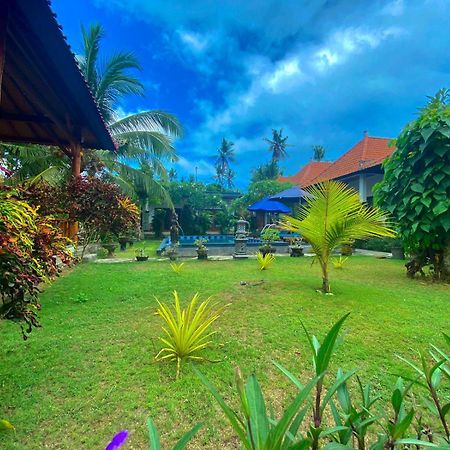 Surya Maha Bungallo Toyapakeh Luaran gambar