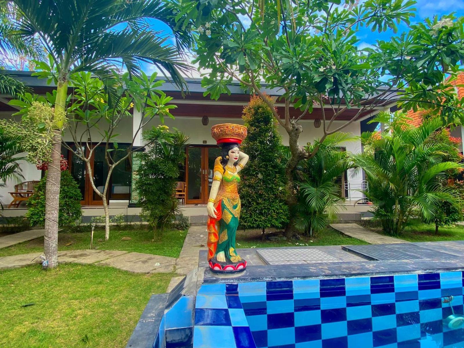 Surya Maha Bungallo Toyapakeh Luaran gambar